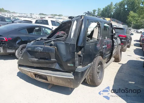 2011 Chevrolet Tahoe Ltz z USA, uszkodzony, nr VIN 1GNSKCE04BR182871